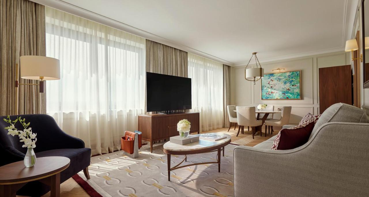 เดอะคาร์ลตัน ทาวเวอร์ จูเมราห์ Hotel ลอนดอน ภายนอก รูปภาพ